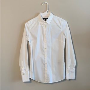 Banana Republic White Button Up - 2 - Stretchy